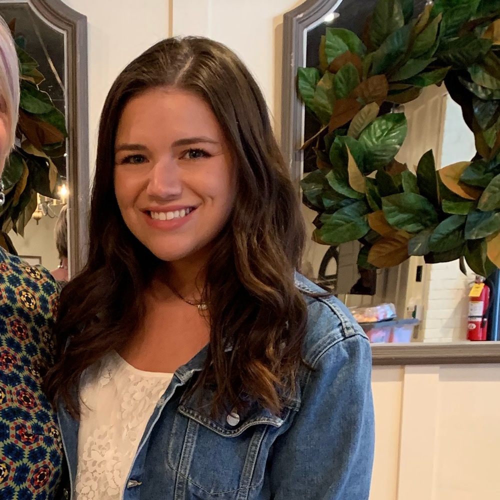 Meet Your Posher, Julia!